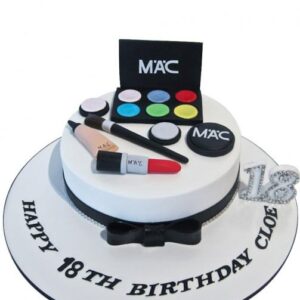 MAC MAKE UP CAKE